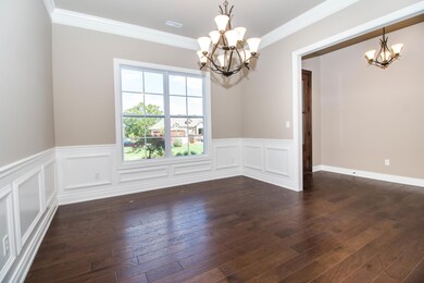 Formal Dining