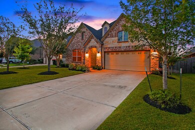 Welcoming home with tons of curb appeal will greet you everytime you pull into your driveway!