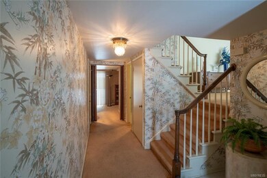 1325 Greenbrier Ln, North Tonawanda, NY 14120 - photo 2