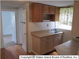 1323 Clove Rd, Staten Island, NY 10301 - photo 5