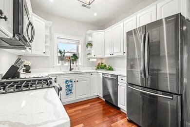 246 Bunker Hill St unit 3, Charlestown, MA 02129 - photo 3