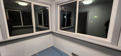 4321 Thompson Ave, Anchorage, AK 99508 - photo 5