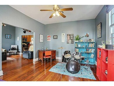 Photo. office/living room