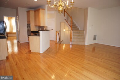 9762 Corbett Cir, Manassas Park, VA 20111 - photo 2
