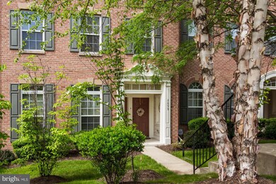 2699 Sheffield Hill Way unit 155, Woodbridge, VA 22191 - photo 2