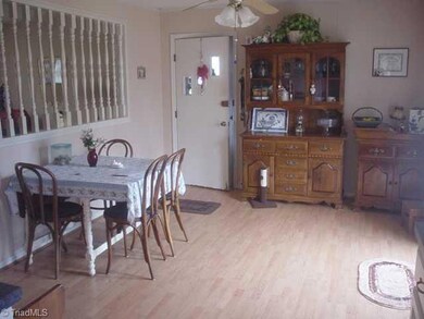 923 Sourwood Dr, Asheboro, NC 27205 - photo 3