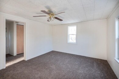 1st upstairs Bedroom