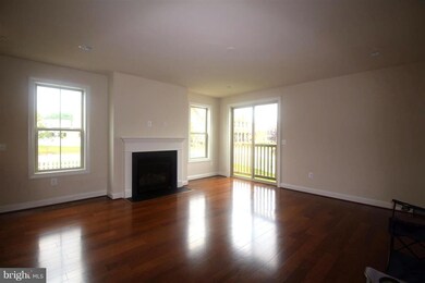 13609 Soaring Wing Ln, Silver Spring, MD 20906 - photo 5