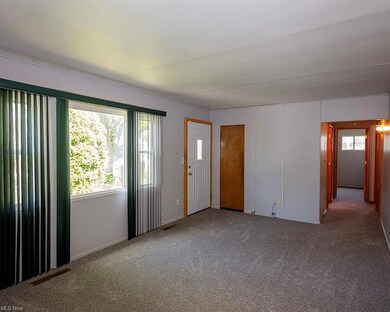 2904 Riverview Ln, Lorain, OH 44055 - photo 6