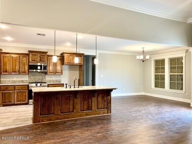 115 Arrowwood Kitchen Dining