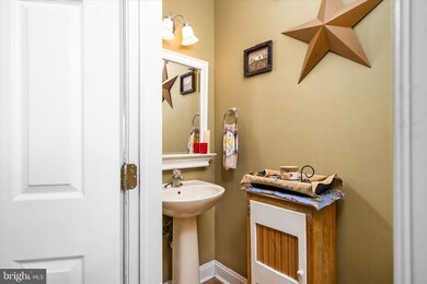 128 Burnet Crescent, Robbinsville, NJ 08691 - photo 4