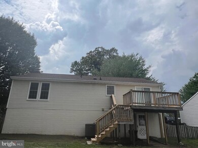 903 N Woodward Dr, Essex, MD 21221 - photo 2