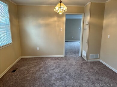 1310 E Thompson Ave, Sapulpa, OK 74066 - photo 5