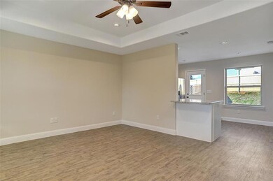 907 N Barrett Ave, Denison, TX 75020 - photo 5