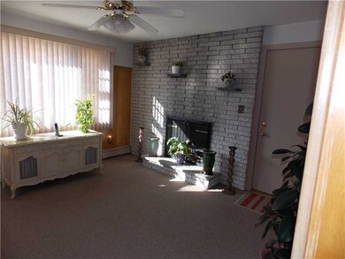 35 Berkley St, Cranston, RI 02910 - photo 3