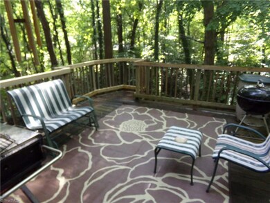 1049 Oakmont Dr, Asheboro, NC 27205 - photo 4