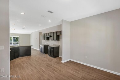 1386 Lamboll Ave, Jacksonville, FL 32205 - photo 7