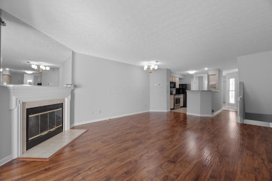 2236 Victoria Park Dr unit 2236, Columbus, OH 43235 - photo 5