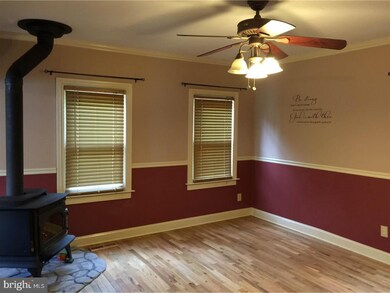 116 W Clayton Ave, Clayton, NJ 08312 - photo 2