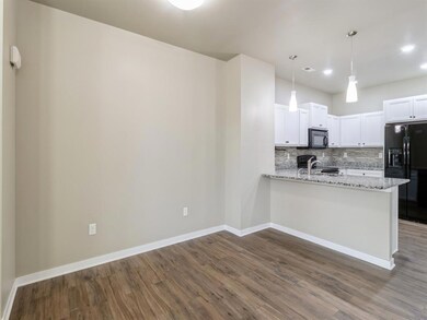 316 SW 6th St unit 106, Des Moines, IA 50309 - photo 5