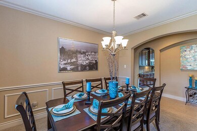 Beautiful Art Niche as you enter the kitchen/living