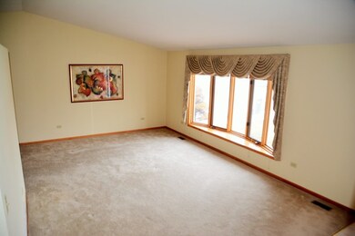 17960 Poplar Ln, Country Club Hills, IL 60478 - photo 3