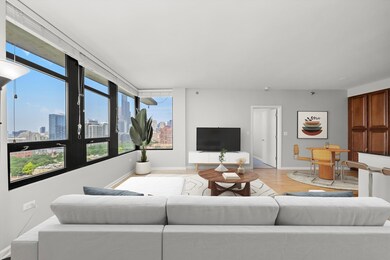 Vision on State unit 1702, Chicago, IL 60605 - photo 6