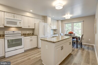 5802 Linden Square Ct, Rockville, MD 20852 - photo 7