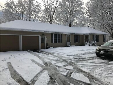 Charming 2 bedroom, 1 bath ranch...