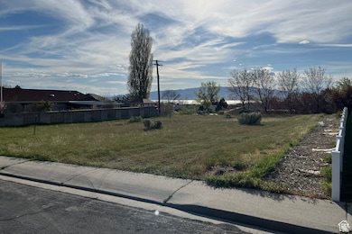 1676 S Lakewood Dr, Orem, UT 84058 - photo 5