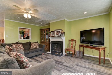 18722 Winding Creek Place, Germantown, MD 20874 - photo 7