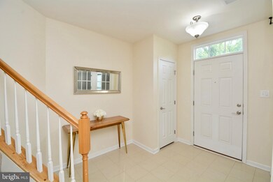 2279 Merseyside Dr unit 22, Woodbridge, VA 22191 - photo 3