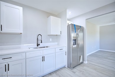 295 Lincoln Rd NE, Lake Placid, FL 33852 - photo 3