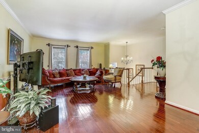 11833 Sherbourne Dr, Lutherville Timonium, MD 21093 - photo 4