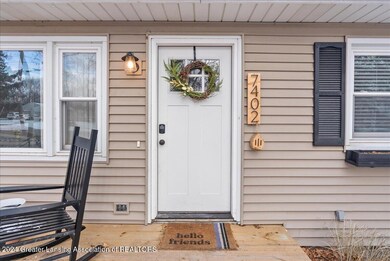 7402 Williamsburg Rd, Lansing, MI 48917 - photo 3