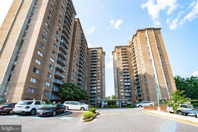 Presidential Towers unit 620, Adelphi, MD 20783 - photo 2