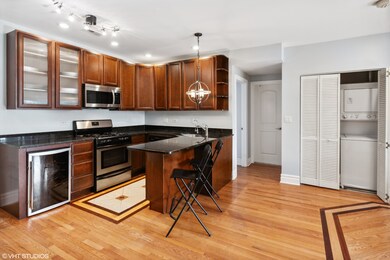 6301 N Richmond St unit 2, Chicago, IL 60659 - photo 5
