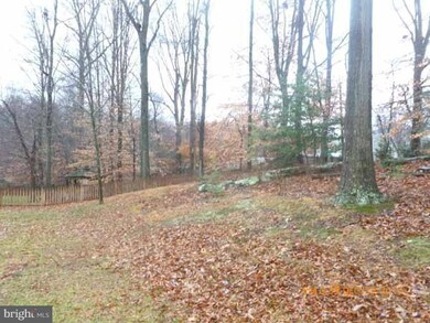 15603 Orchard Run Dr, Bowie, MD 20715 - photo 4