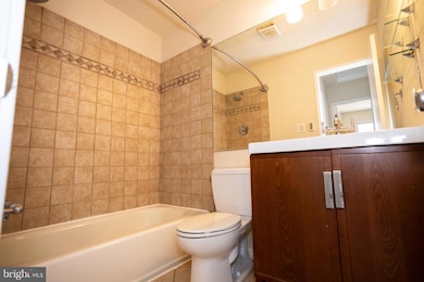 9327 Woodlea Ct unit 207, Manassas, VA 20110 - photo 7