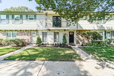 3930 Laura Leigh Dr, Friendswood, TX 77546 - photo 2