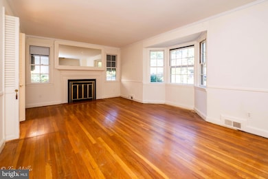 517 Worcester Rd, Towson, MD 21286 - photo 5