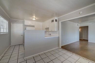 2840 W Alice Ave-7