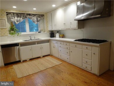 215 Old Forest Rd, Wynnewood, PA 19096 - photo 6