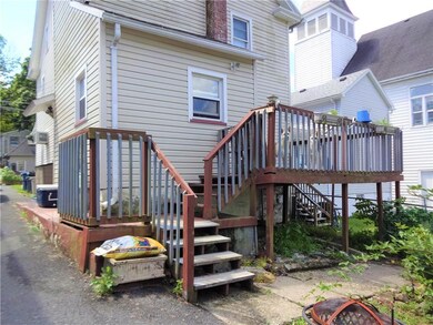 A good sized deck