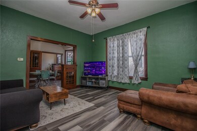 1404 Marshall Ave, Mattoon, IL 61938 - photo 3