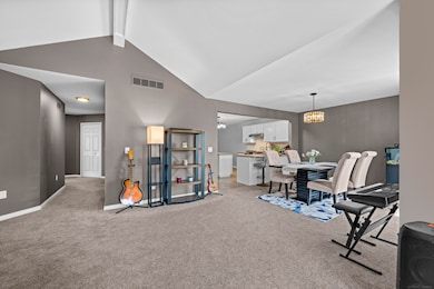 48713 Chelmsford Ct unit 127, Chesterfield, MI 48047 - photo 7