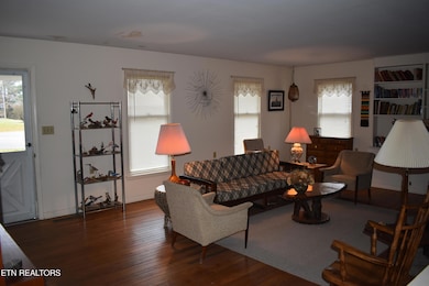 175 Heritage Cir, Crossville, TN 38571 - photo 3