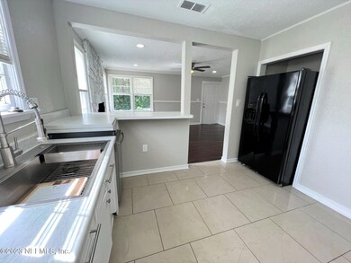 6415 Gaskins Rd, Jacksonville, FL 32244 - photo 6