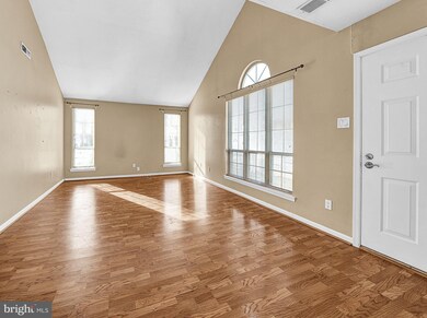 265 Wood Stream Ct, Langhorne, PA 19047 - photo 2