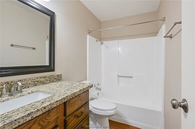 All bathrooms and cabinetry have been renovated wi
